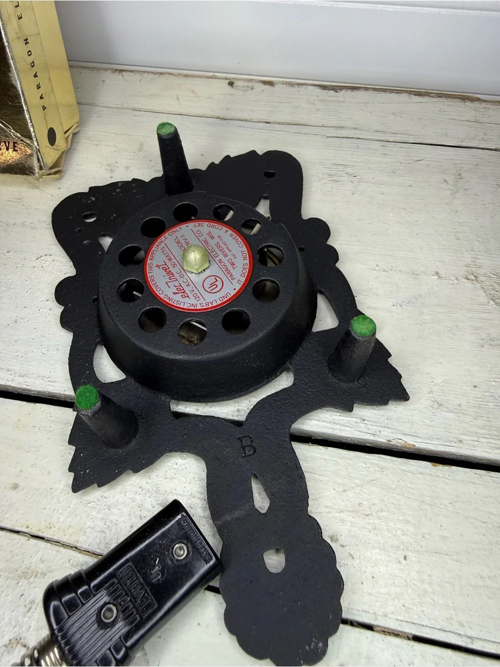 PARAGON elec trivet